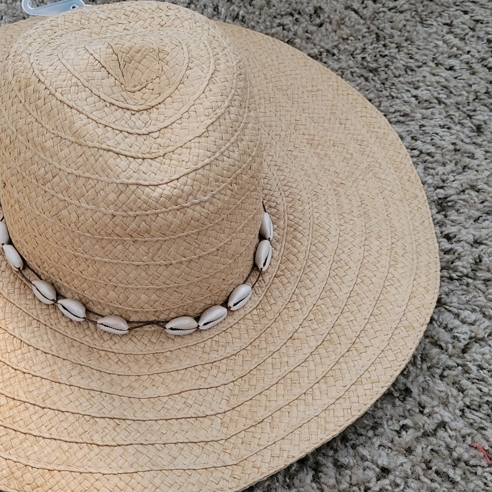 Wild fable straw hat